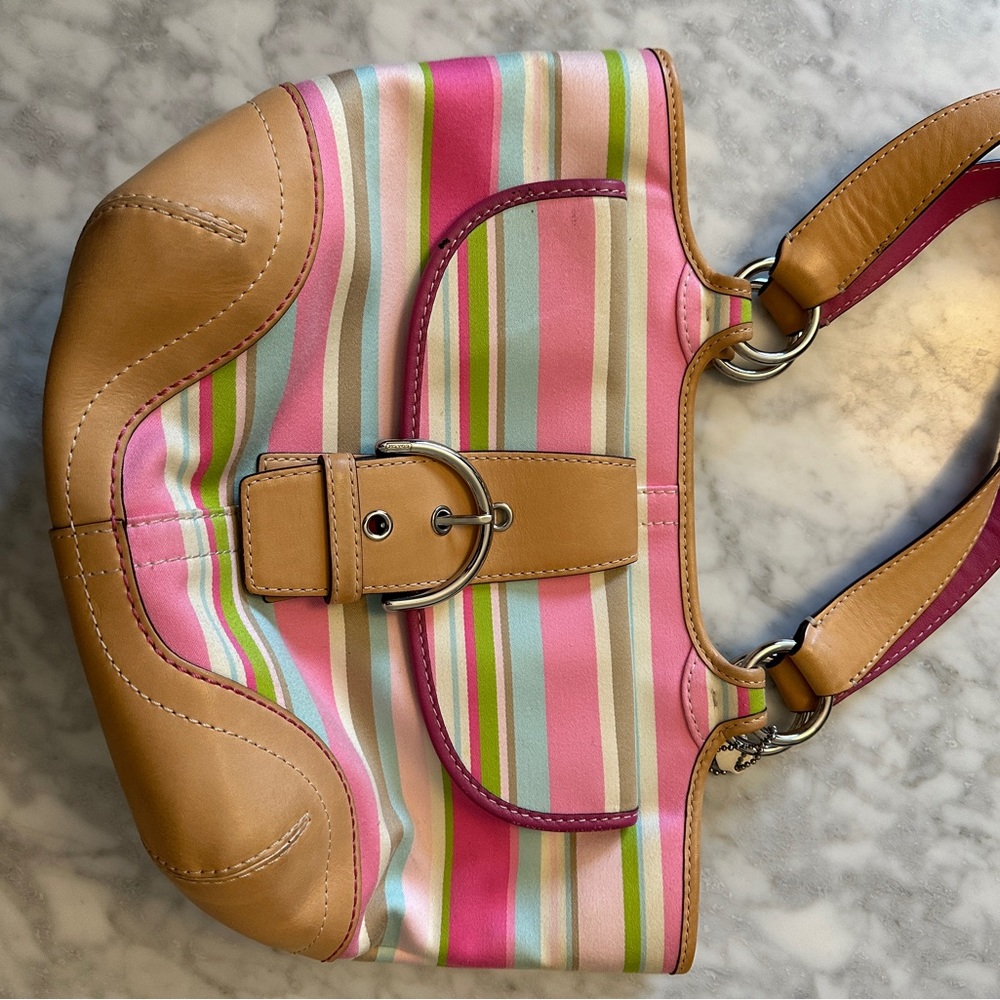Coach Handbag Perfect for Summer. New Condition. Vachetta leather and fabric.